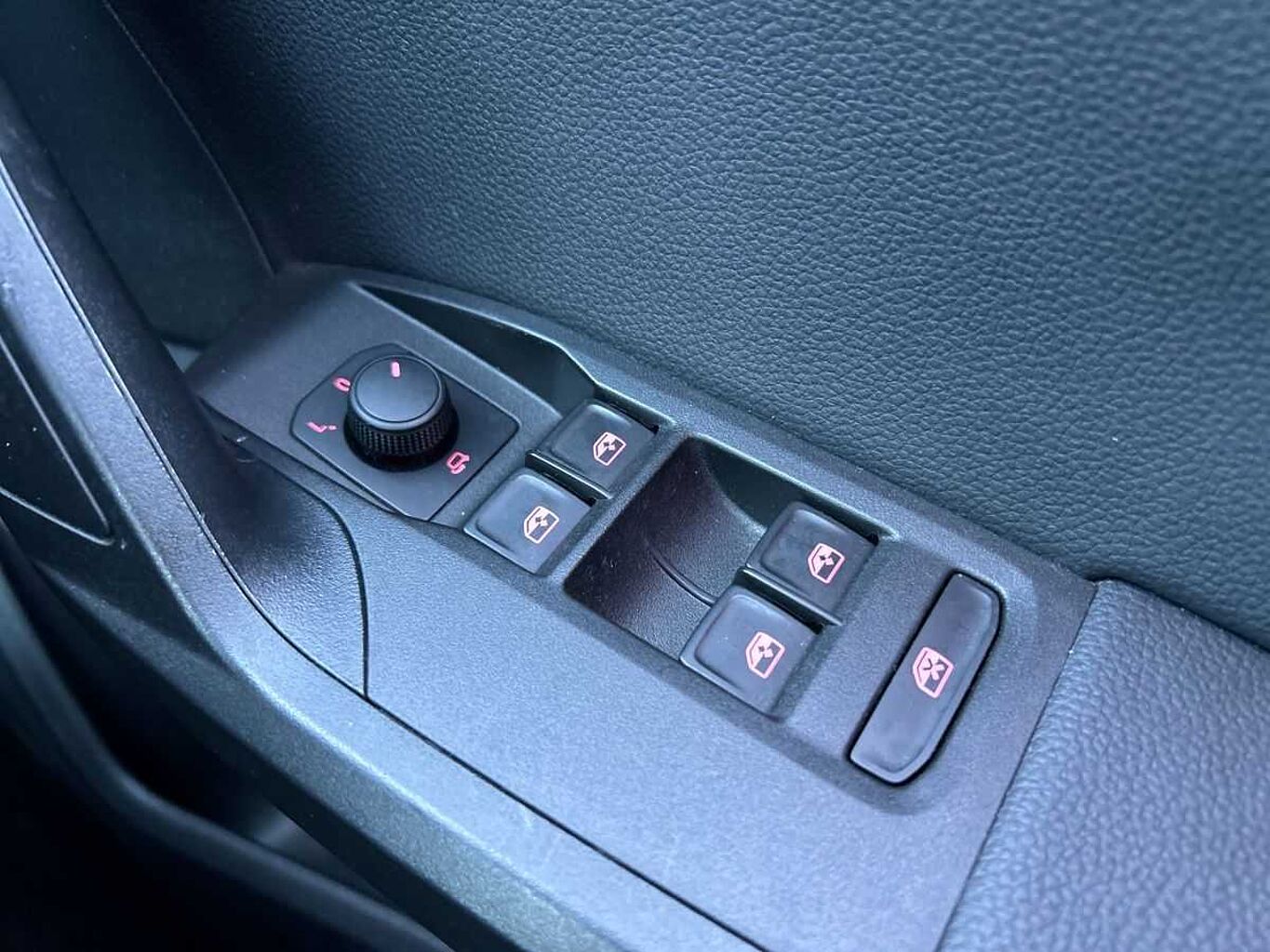 SEAT Arona 1.0 TSI 110 FR Sport 5dr DSG